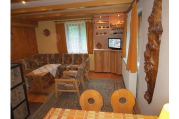 Eslovaquia Chata Varín, Exterior